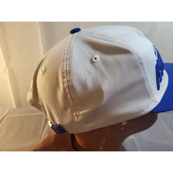 Adidas New York Knicks NBA Strapback Hat. - Picture 6 of 12